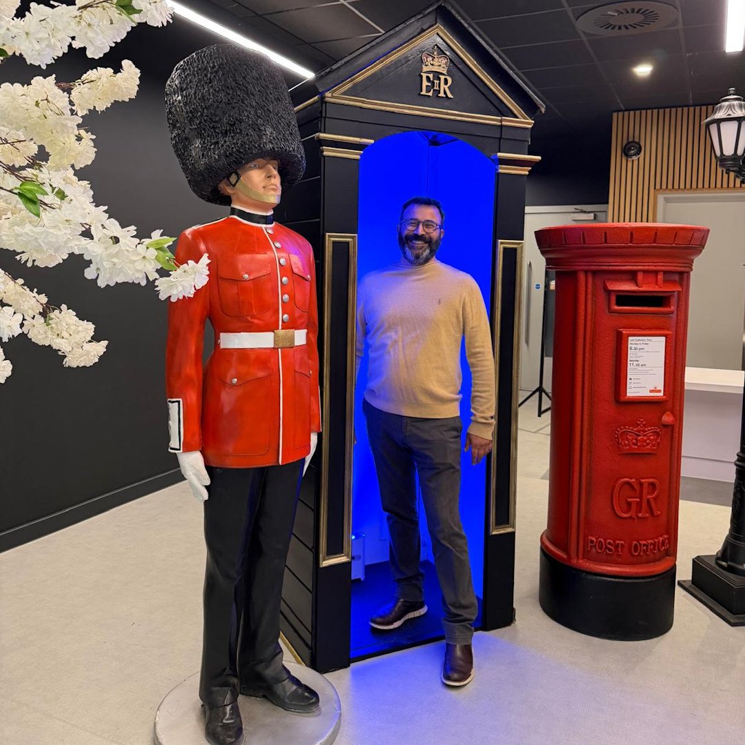 confocal_nl's tweet photo. That’s a wrap on @RoyalMicroSoc ! #IMC21! 🔬

It was great connecting with the microscopy community and learning more about their imaging challenges!

Thank you to everyone who stopped by our booth to explore our 𝑅𝐸scan technology! 

See you at the next one! https://t.co/wELKMKRgtf