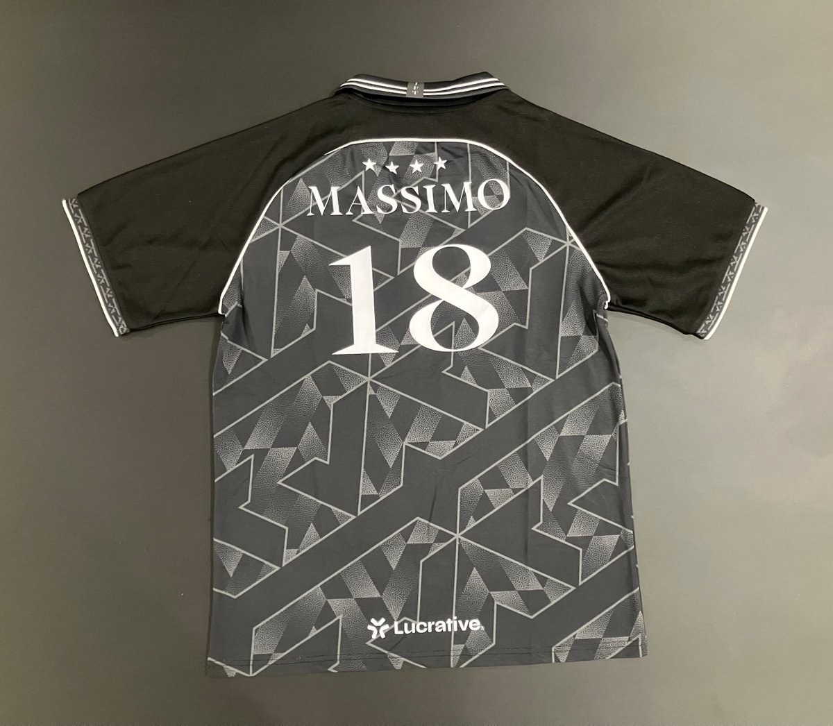 ItsMassimoFN's tweet photo. Thanks @JFTesp for the jersey.

This is so clean. https://t.co/jN5hmzxohi