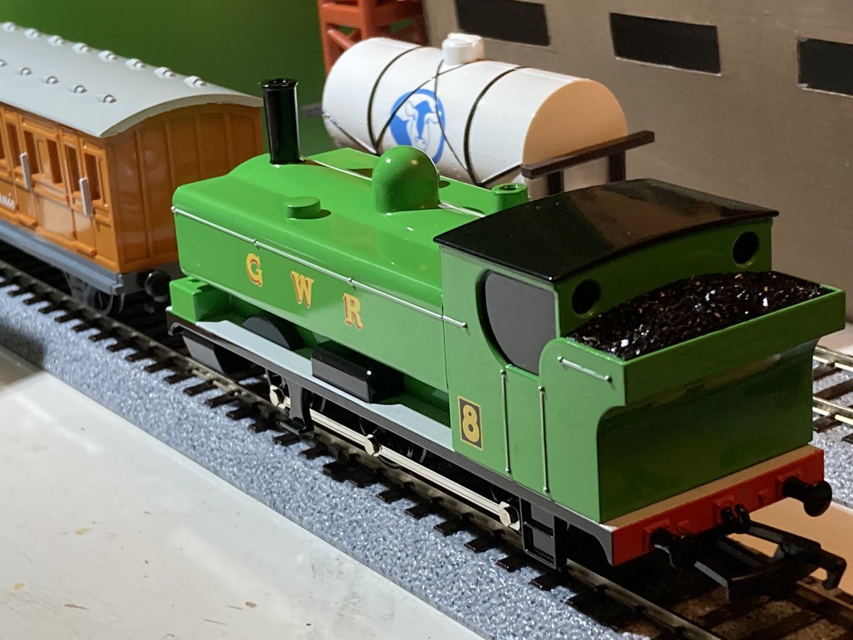 tarltanker0625's tweet photo. 操車場で貨車運び https://t.co/X84XVYdTeT