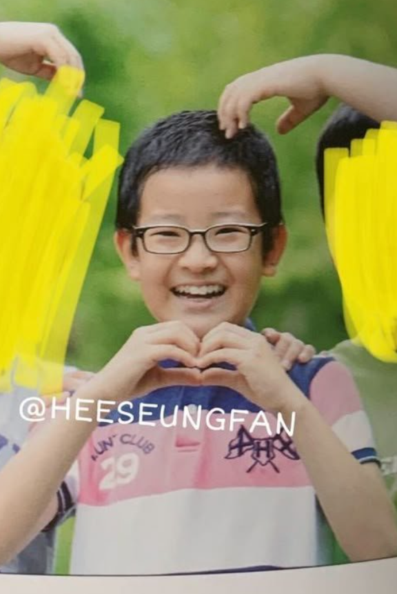 nikiflora1009's tweet photo. He put on a brave face for his mom while fighting for his life. ENHYPEN was built for Heeseung. Bring him back safely. 🥺두 사람의 미소가 영원히 이어지길
#BlueMoon_with_SUNOO_JUNGWON
#BoycottHYBE_StandForSevEN
#EnhypenForeverSeven https://t.co/0UwQSXmcLV