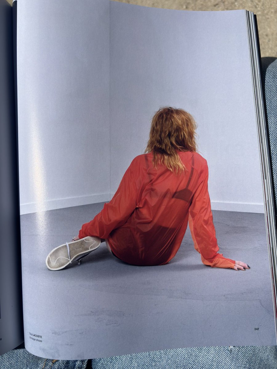 NVMRRX's tweet photo. Mylène Farmer / Shadow Play 10
Elle est magnifique 🥹🫶
(je peux pas faire de scan, mais si vous voulez voir les photos : https://t.co/54afOwmtJQ) https://t.co/Z7k8VOtmvp