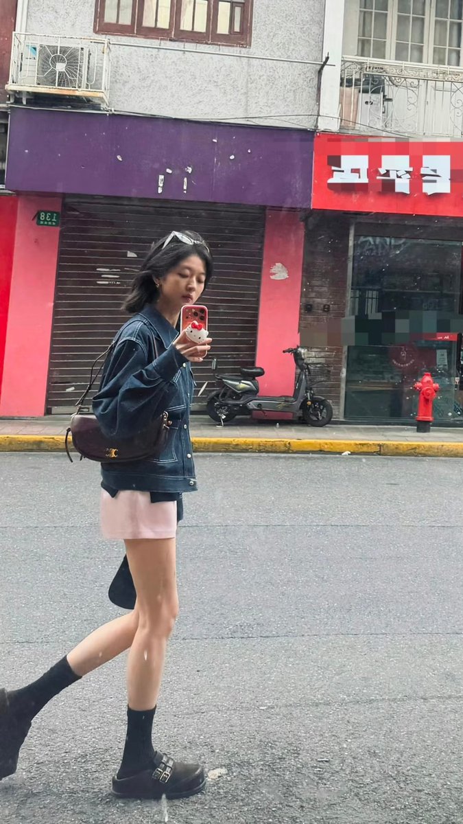 jooonyiie's tweet photo. legs for days https://t.co/Nc1PV18GHW