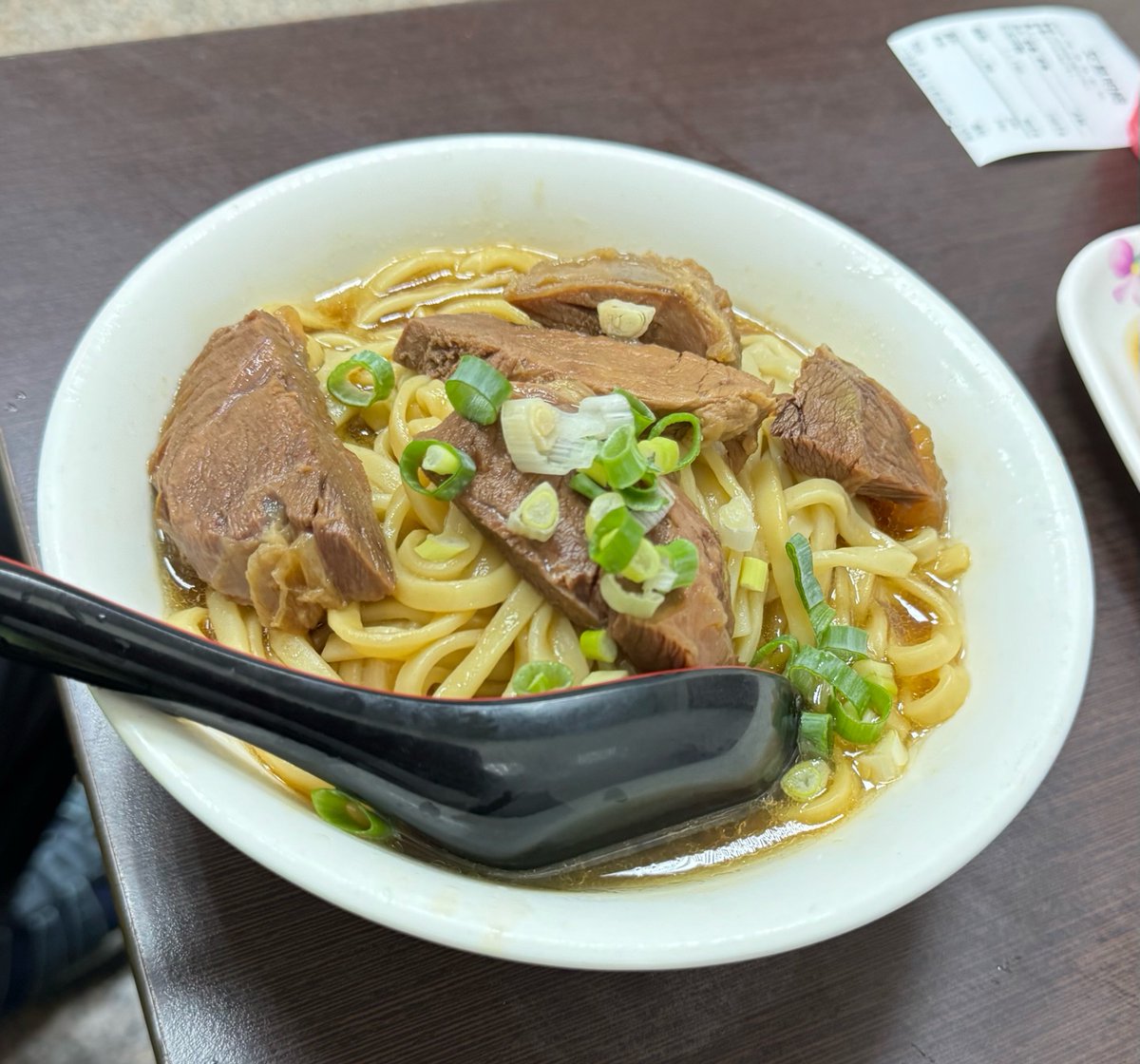 ken_sabo1000's tweet photo. 台湾飯が美味い！
台湾に着いてから1週間雨だったけど、ようやく今日太陽が見れた！ https://t.co/6JQQe7uFpR