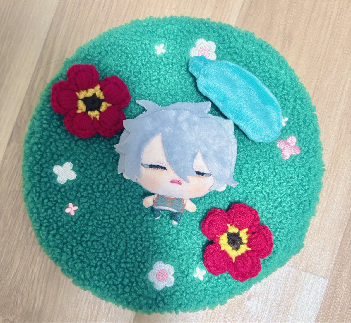 Haruhi_inJP's tweet photo. 睏睏娃完成✅（稿是笛畫的花花是笛媽媽織的👶） https://t.co/4IOjnSlVXz