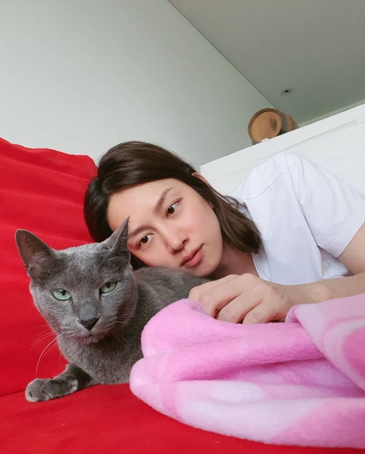 lhysesdrk1106's tweet photo. they spent 20 years together... 🥺

thank you, heebum, for being with heechul in every season of his life 🤍 https://t.co/3OrEBPpQua