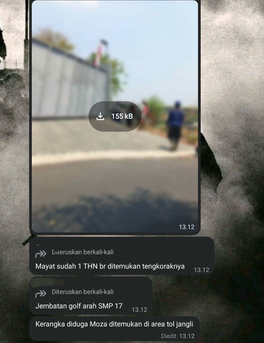 Olikotor_'s tweet photo. Pembunuhnya udah ketangkap.
Pelaku masih bocah umur 22 tahun, warga asli Blora ngekos di Sriwijaya, Kota Semarang.
Korban dibunuh 25 Juni 2025 lalu.
3 hari sebelum korban dilaporkan hilang oleh ortunya. https://t.co/lvfdwBjq2F