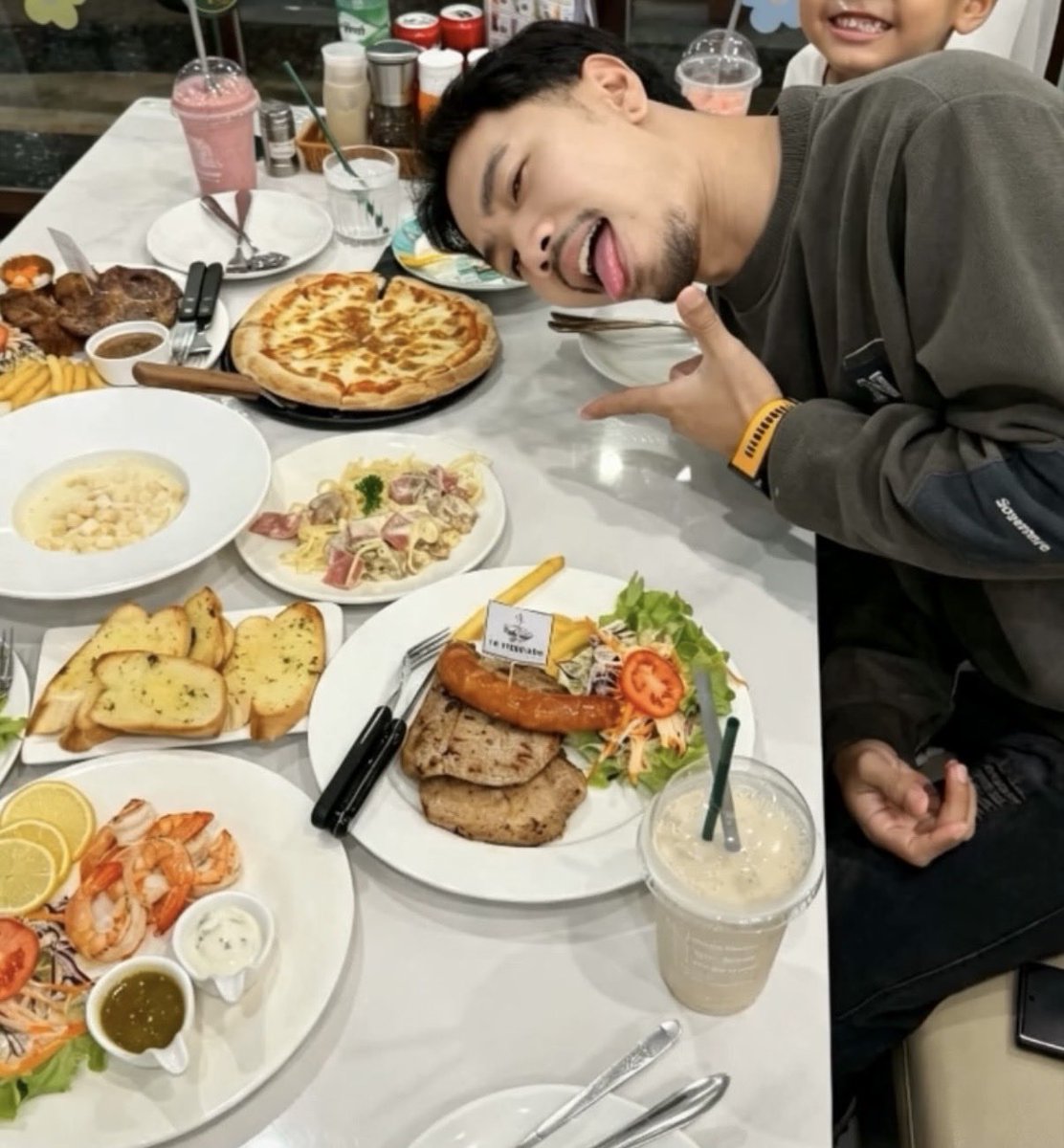 Moso1ge's tweet photo. อยากเลีย👅👅 https://t.co/QtPfgOCZsb