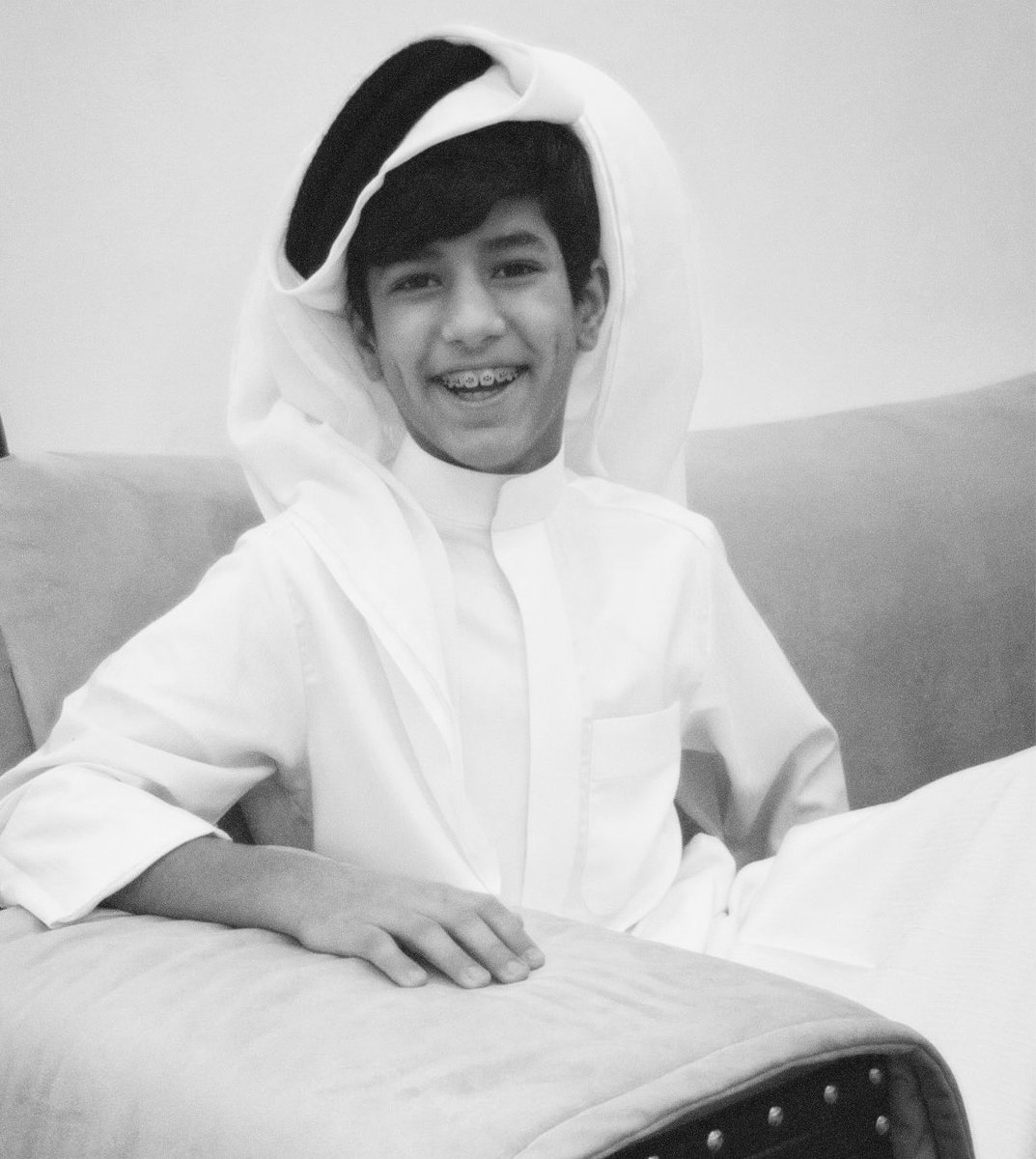 Ull78ll's tweet photo. اللهم ارزقه الطمأنينه في قلبه والنور في دربه
والبركة في عمره والسعة في رزقه والتيسير في أموره كلها ، اللهم إن كان يحمل في قلبه أمنيات لا يعلمها إلا أنت فبشره بتحقيقها على أجمل وجه واجعل له نصيبًا من الفرح يفوق ما يتمنى ومن الخير أكثر مما يرجو 🩶 
#احمد_قزيع_السهلي https://t.co/YzYnyAx72G