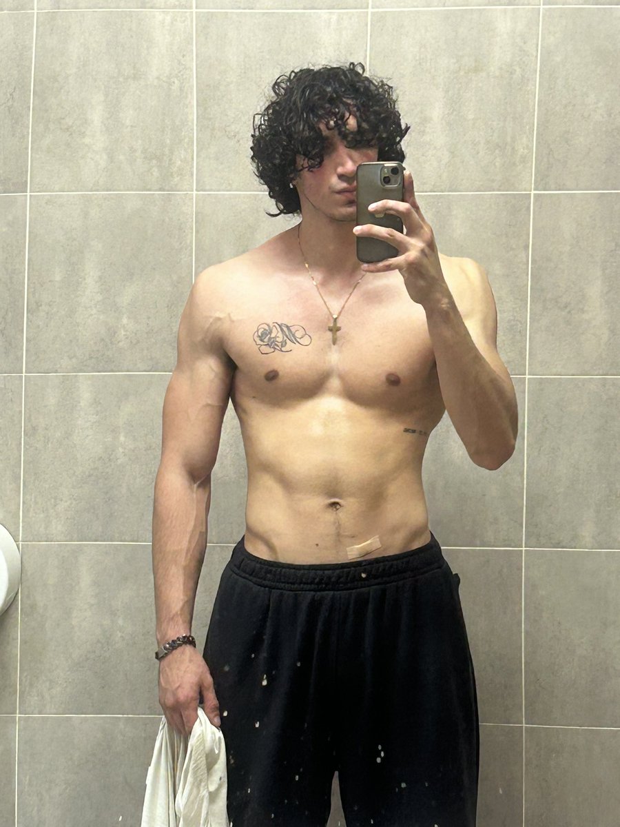 SXAdonis's tweet photo. 😋👹🏋️ https://t.co/8M0MkdTDo2
