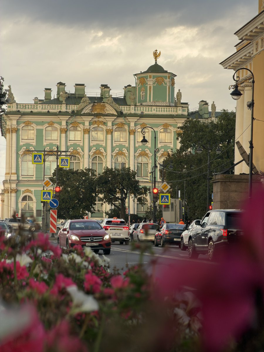 FenLeiTai's tweet photo. Saint Petersburg https://t.co/rvPt8nwGb2