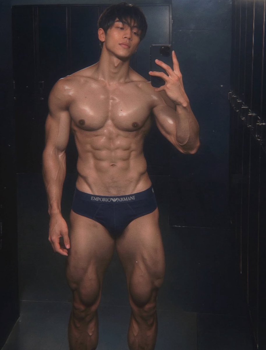 mimxlio's tweet photo. Mungkin dari foto ini bisa memotivasi kalian untuk terus semangat buat workout, olahraga. Yok bisa yok https://t.co/ThqtApRTuS