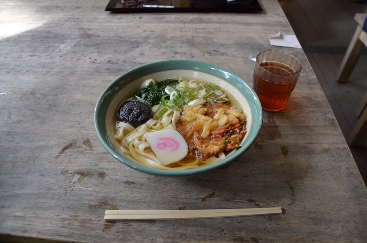 AhannelR's tweet photo. @PT4d5i4GOk41349 名古屋駅ではなく熱田神宮ではじめてきしめんを食べました。 https://t.co/NXSU5aQTfE