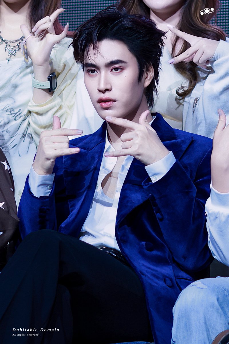 DubitableDomain's tweet photo. 26.09.04

🕷️🕸️😉

GEMINI START THE ADVENTURE
#GeminiConcert  
#GeminiConcertD1

#Gemini_NT #เจมีไนน์ 
@gemini_ti https://t.co/F1EZkA4hP1
