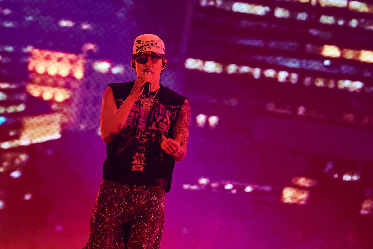 Team_JayPark's tweet photo. 2026 JAY PARK WORLD TOUR
[SERENADES &amp; BODY ROLLS] IN SEOUL: THE REPLAY Photo Behind 📸

@JAYBUMAOM #박재범 #JayPark
#2026JayParkWorldTour #SerenadesAndBodyRolls
#SerenadesAndBodyRolls_In_Seoul_The_Replay https://t.co/oWS27DJRa8