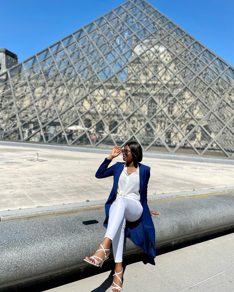 UDemotrade79870's tweet photo. Okay,,
In Four Pictures Countries I have lived in and Visited.
🇬🇷.....🇫🇷......🇨🇦....🇬🇧 https://t.co/YCiupHGH9h