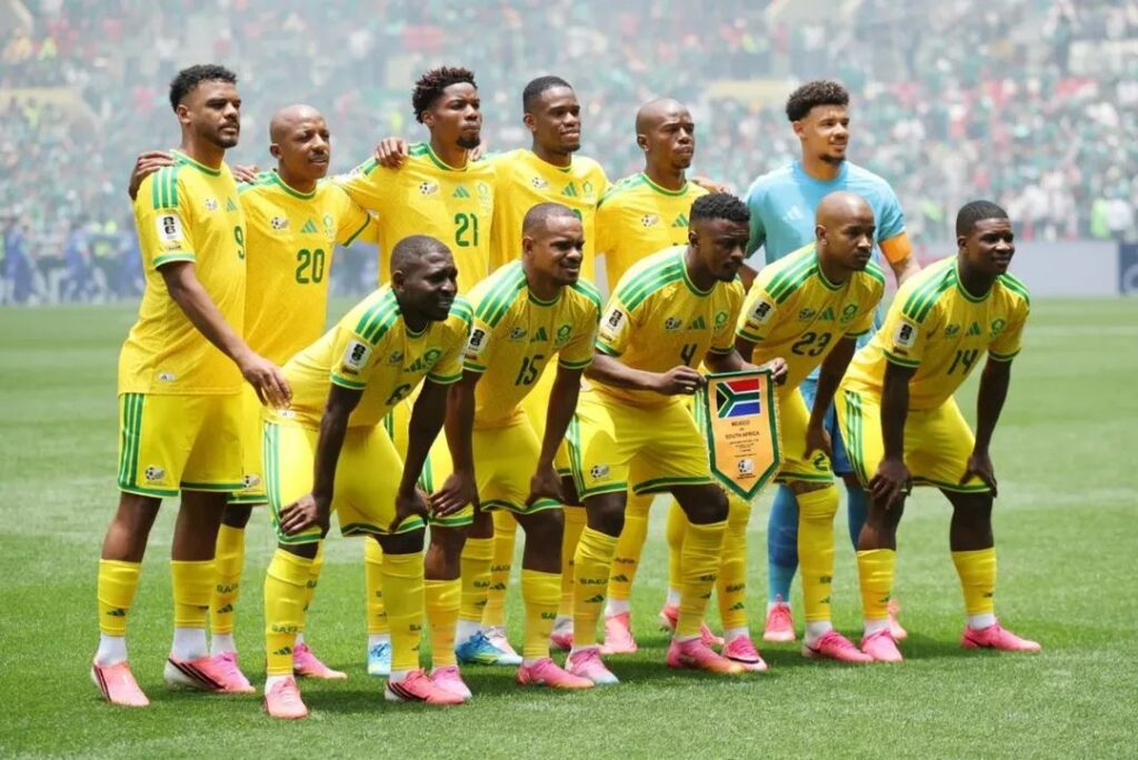 Africaguinee's tweet photo. 🔴CAN 2027/Éliminatoires: Des Changements pour le match Afrique du Sud-Guinée !
Voici les nouveaux détails de la rencontre :
📅 Date : 26 sept 2026
⏰ Heure du coup d’envoi : 15h00 heure locale (13h GMT)
🏟️ Stade : Orlando Stadium, Johannesburg🇬🇳⚽
#Africaguinee #Syli #CAN2027 https://t.co/EDpZjHW5Fl