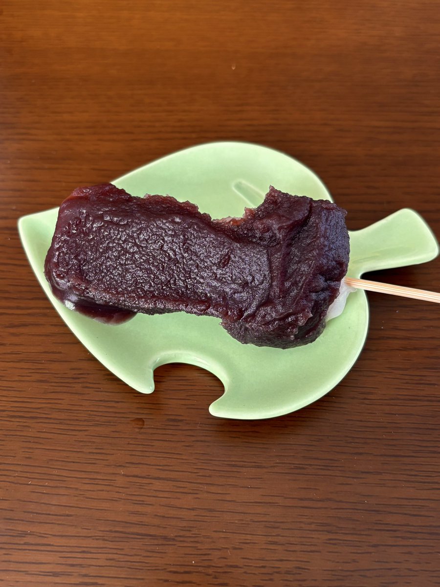 namattechan's tweet photo. 銀月のだんご、幸せ

#函館 https://t.co/2gEgBWS85A