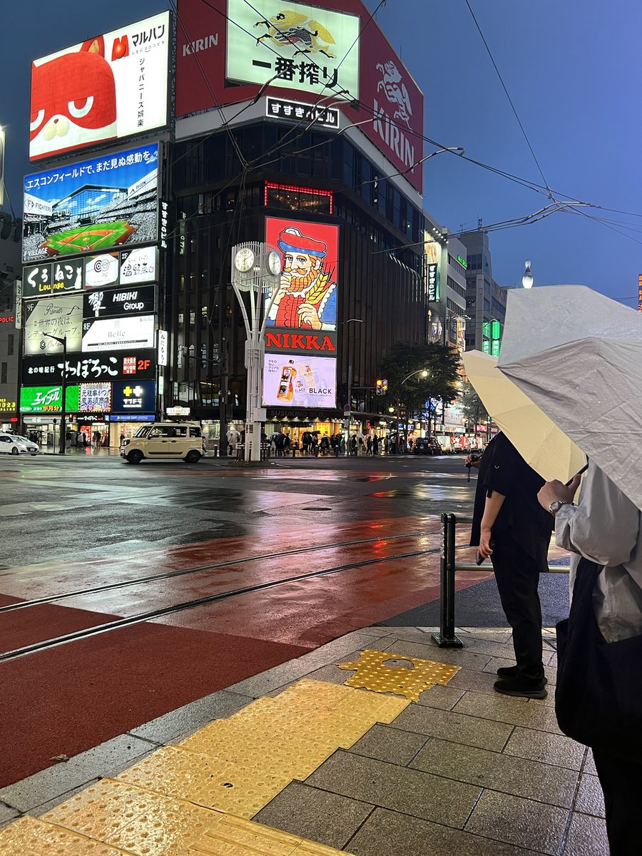 Taiyou_2525's tweet photo. 毎年この時期に予定できて来てしまう https://t.co/fnkF4DzIMF