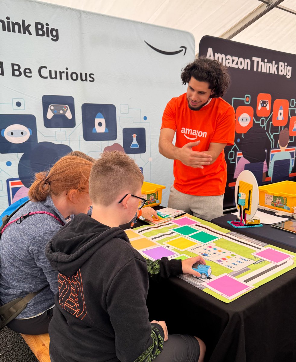 CreativeHutEdu's tweet photo. 🚗 Amazon brought STEM to CarFest 2026!

Last week, the Amazon Think Big program brought hands-on STEM learning to CarFest, giving children the chance to get creative, build, code and experiment through a range of interactive activities.

From engineering with LEGO, to programming Sphero indi through obstacle courses, to getting hands-on with HP Robots, there was plenty to keep curious minds busy!

It was fantastic to see so many children getting stuck in, testing ideas, figuring things out and, most importantly, having fun while learning.

A big thank you to the Amazon team for bringing this experience to CarFest and to everyone who stopped by to build, code and get creative with us! 🚀
#amazonincommunities