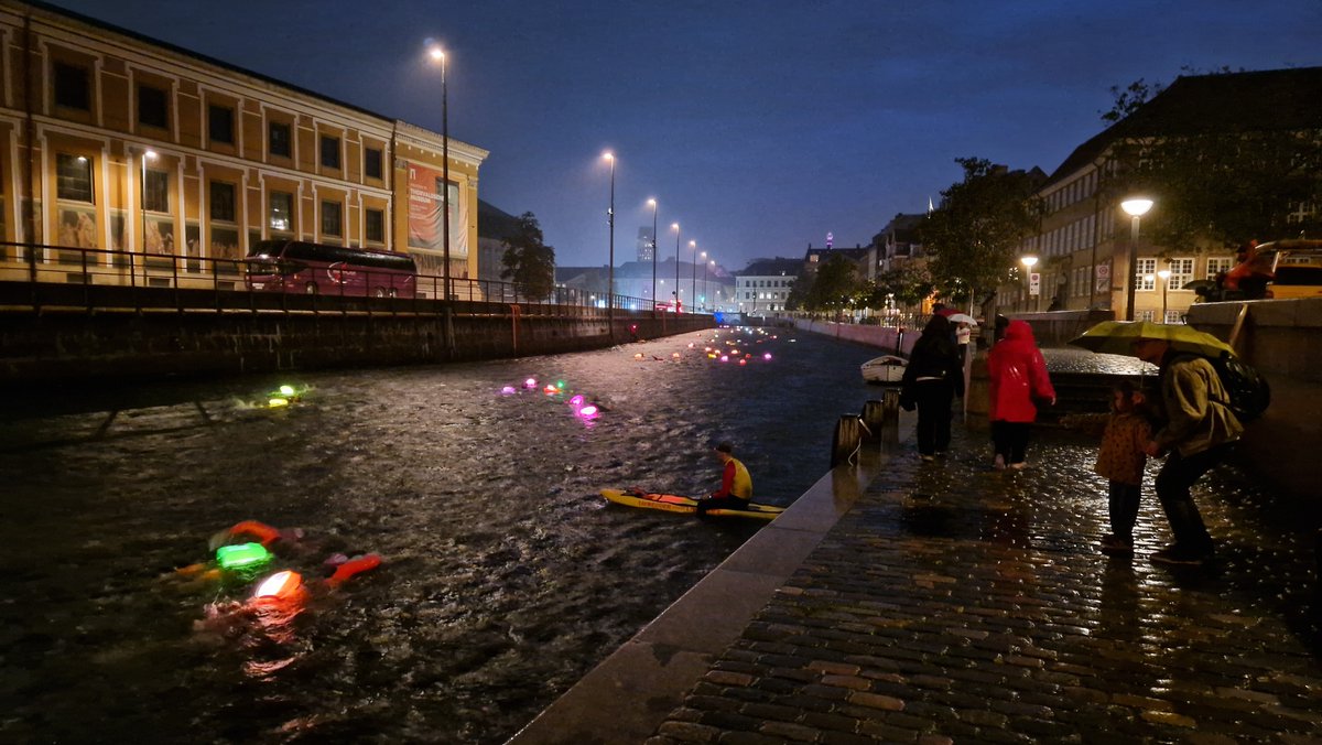 IOInteractive's tweet photo. A huge shoutout to our IOI Swimmers who took on Christiansborg Rundt last Friday.

Two teams, 4 swimmers each, 500m per person, and plenty of IOI spirit. 💙

Well done, team! 👏

#WeAreIOI https://t.co/Imr3oCflWm