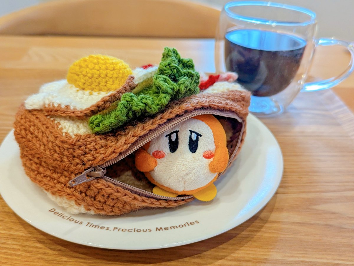 yuchico62's tweet photo. パン作りの合間にパン作りました🍞 https://t.co/RPsNOgZR8l