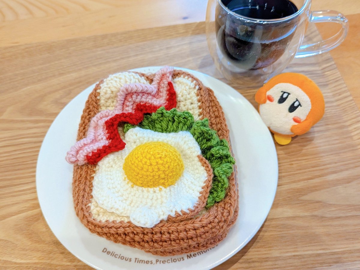 yuchico62's tweet photo. パン作りの合間にパン作りました🍞 https://t.co/RPsNOgZR8l