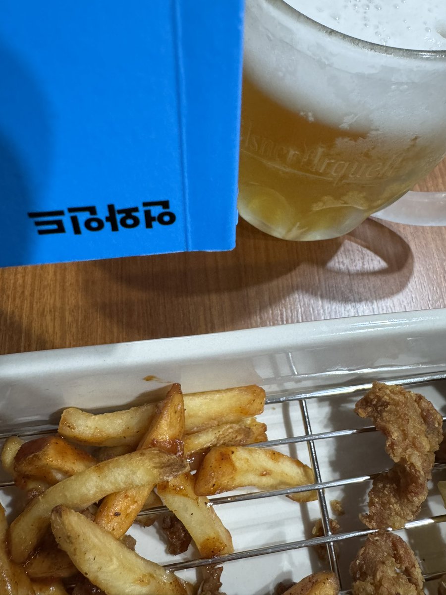 NotSae722's tweet photo. 귀하게 자란 나에게 너무 가혹했던 일주일 https://t.co/c689vAUeHJ