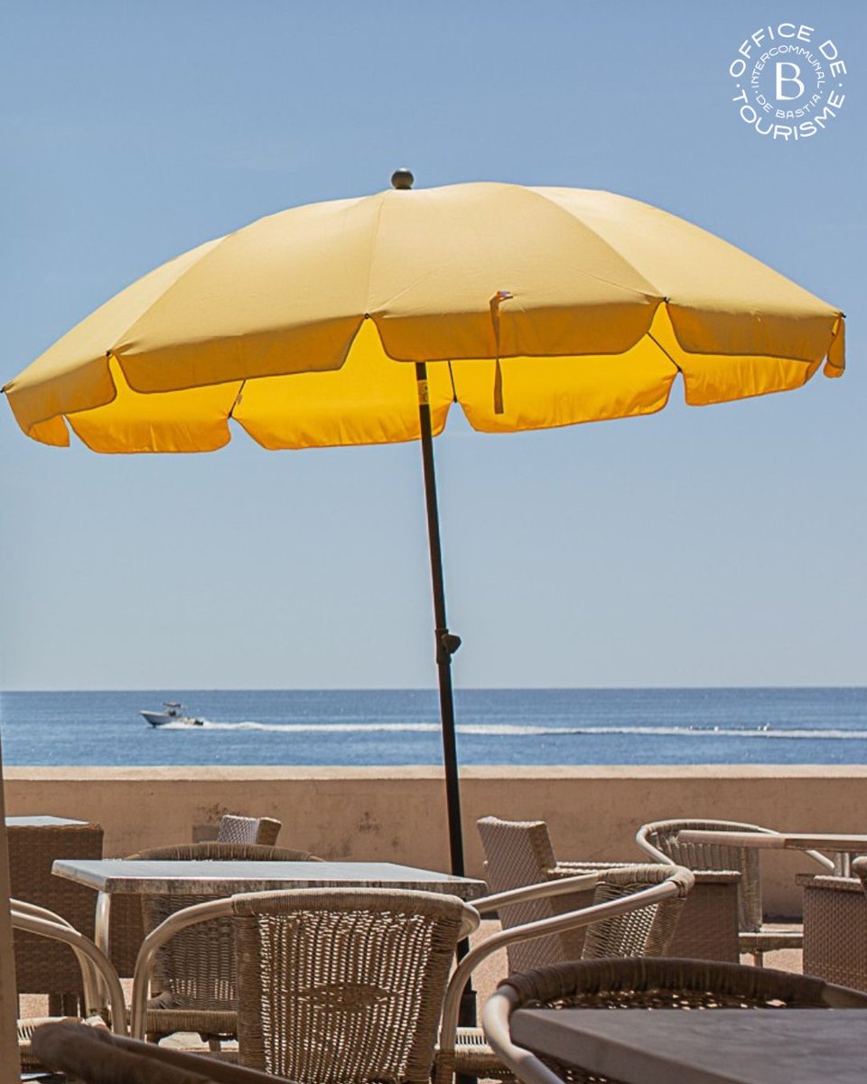 bastiatourisme's tweet photo. Un parasol, la mer et le quai des Martyrs… ☀️🌊
Parfois, Bastia n’a besoin de rien de plus pour donner un air de vacances.
Vous vous arrêtez quelques minutes ?
📷 alexandra padovani
#BastiaTourisme #mer #Mediterranee #vu https://t.co/FCdK8QPGpe