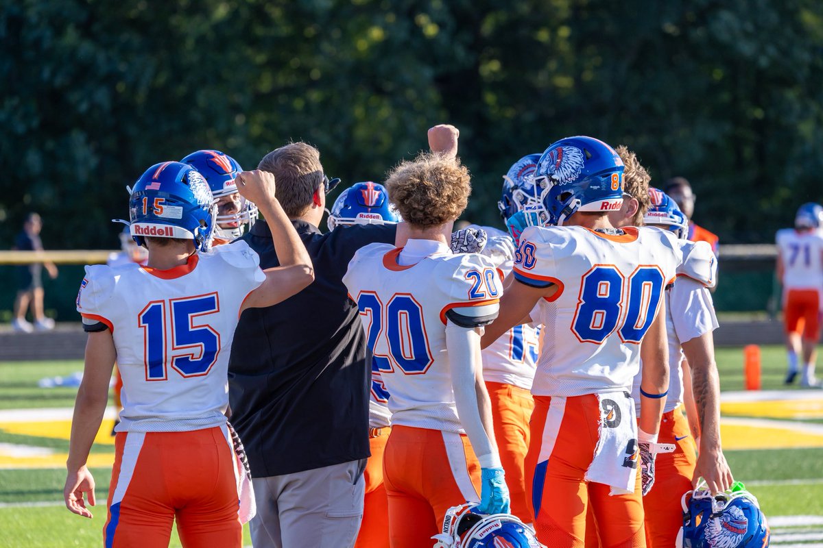 realCoachReece's tweet photo. For your town, for your school, for your teammates. #BreakTheRock https://t.co/1K8YySaXnW