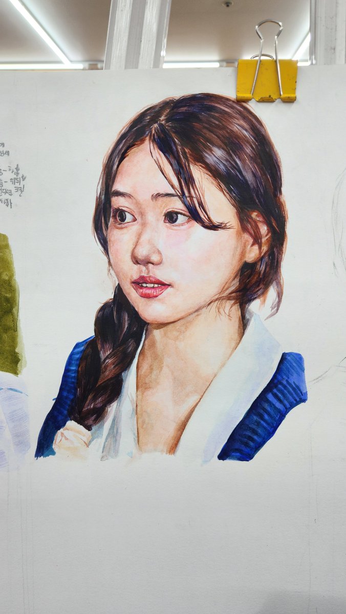 drawings_1592's tweet photo. 완성할때 이정도면 잘했지 뿌듯했는데 
선생님이 더 봐주고 더 해야하는걸 암… https://t.co/tYmpy6V5cW