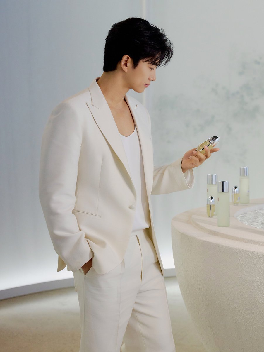 latte_taec's tweet photo. 260904 jaylim1 IG (8/8)
피부 좋은 비결은 다들 SK-II인가 !!
SK-II 팝업 현장에서 만난 옥택연, 강훈, 최미나수 📸
#sk2 #Lockinyouth #옥택연
@ skii
#옥택연 #택연 #TAECYEON #テギョン
🔗https://t.co/GDmsq4k5pL https://t.co/8dTOQoOnKI