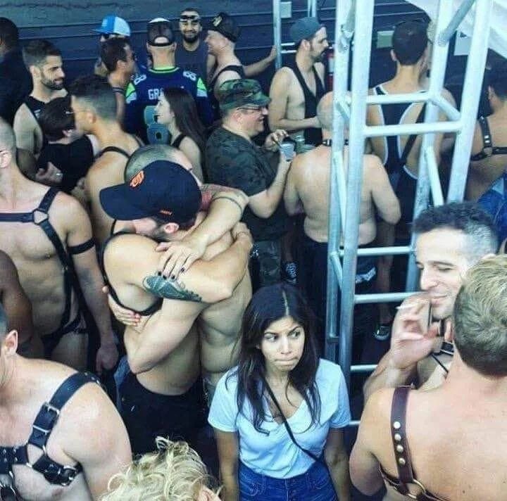 mis_sludge's tweet photo. i want to know her story https://t.co/MpA0lKteHG