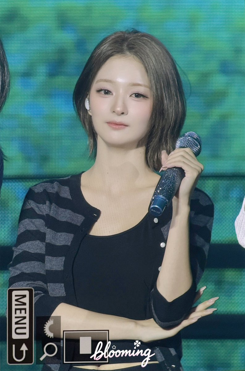 M0tt22's tweet photo. 존귀랑존예를넘나드는그여자.... https://t.co/zzjWSsdRDb