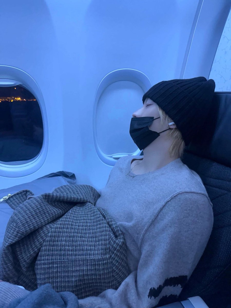 sunghosloops's tweet photo. #SUNGHO in jaehyun’s weverse post ⭐️ https://t.co/zW6n2CnHKz