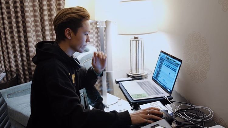 noierflux's tweet photo. “Should I knock off early?”

Rowan did one final, thorough check of everything he’d left for the San Francisco team, going through his files, messages, and project notes to make sure nothing had been overlooked. https://t.co/WW3xuPJSYI