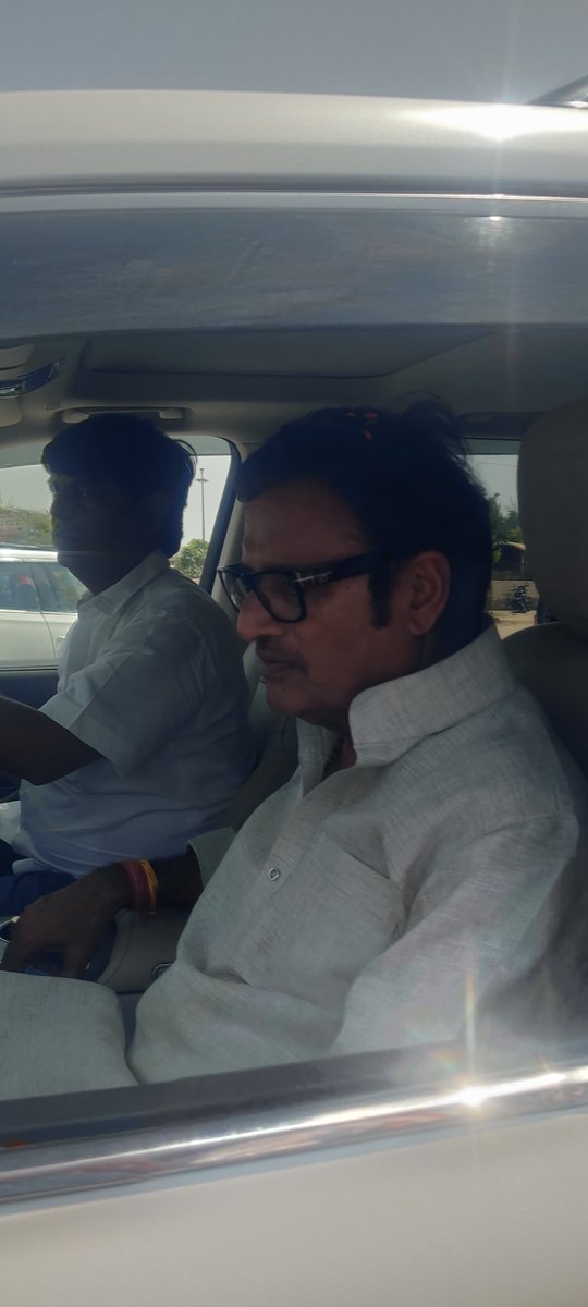 Purusho05755287's tweet photo. हर रिक्त पद पर किसी मेहनती युवा का हक और सपना जुड़ा हुआ है।
1 वर्ष वेटिंग नियम लागू कर योग्य युवाओं को उनका उचित अवसर दीजिए। @BhajanlalBjp @Bhajanlalofc @BJP4Rajasthan @RajCMO @alokrajRSSB @Rajendra4BJP #1YearWaitingRuleNow https://t.co/ep1HkC1xOg