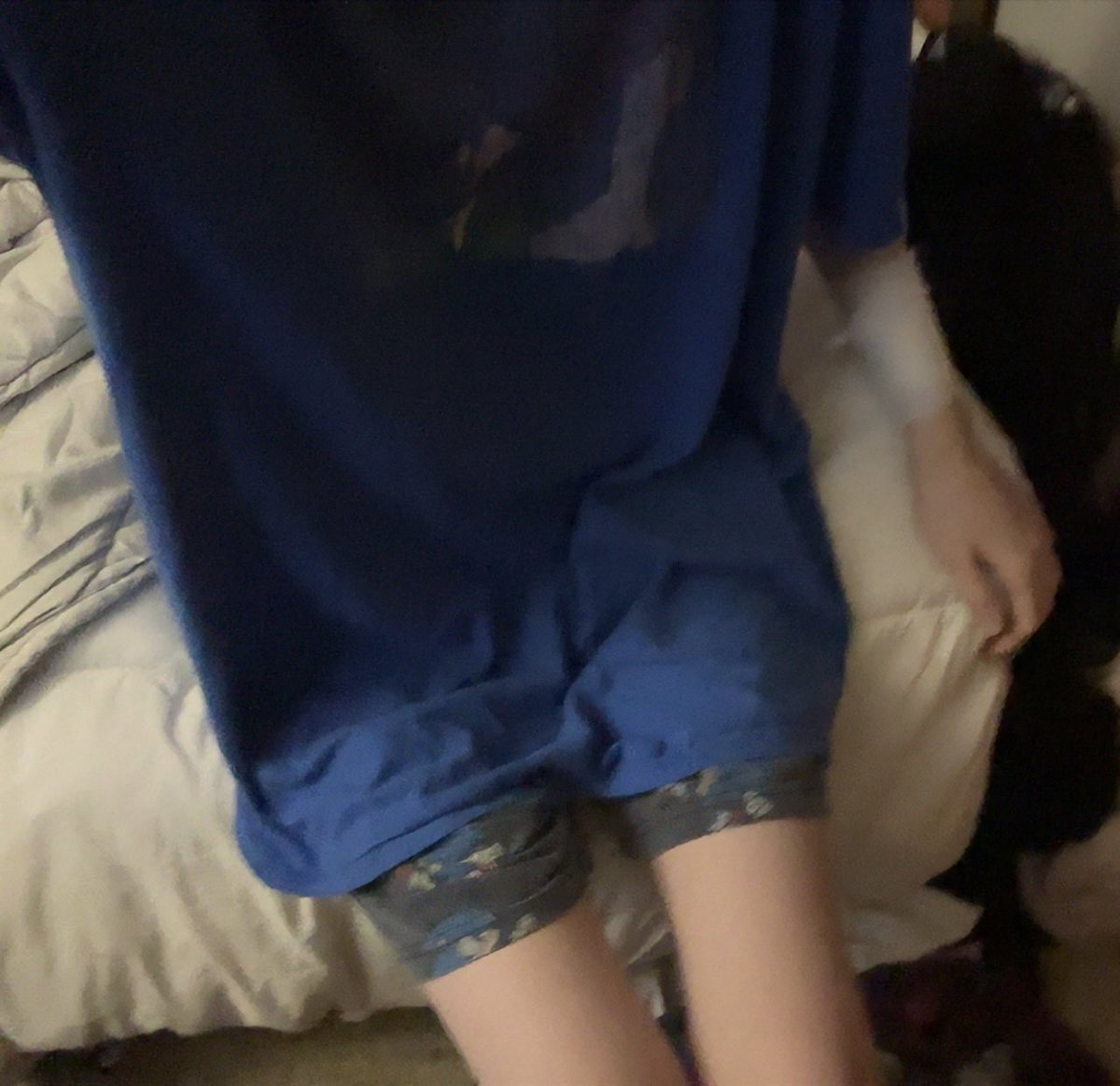 no1disastar's tweet photo. i feel like my thighs are two different sizes it makes me feel horrible 

#bodycheck https://t.co/OUwIJ03QzU