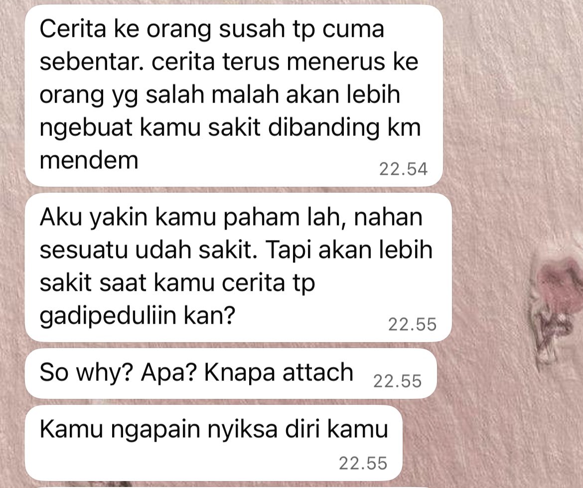 sugarwispss's tweet photo. kayak ditampar org sekabupten https://t.co/vjKNmKGwe0