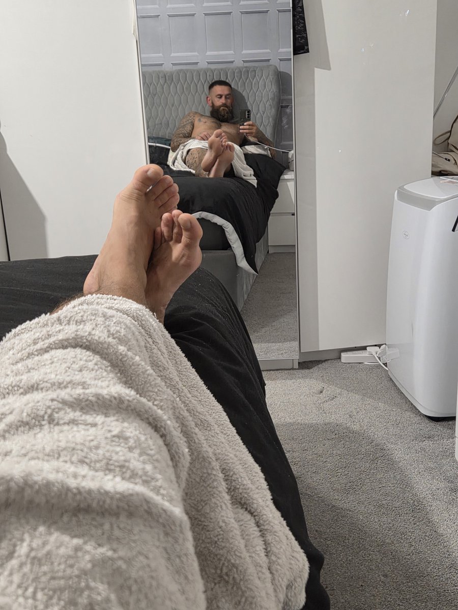 Bareboris11 tweet picture