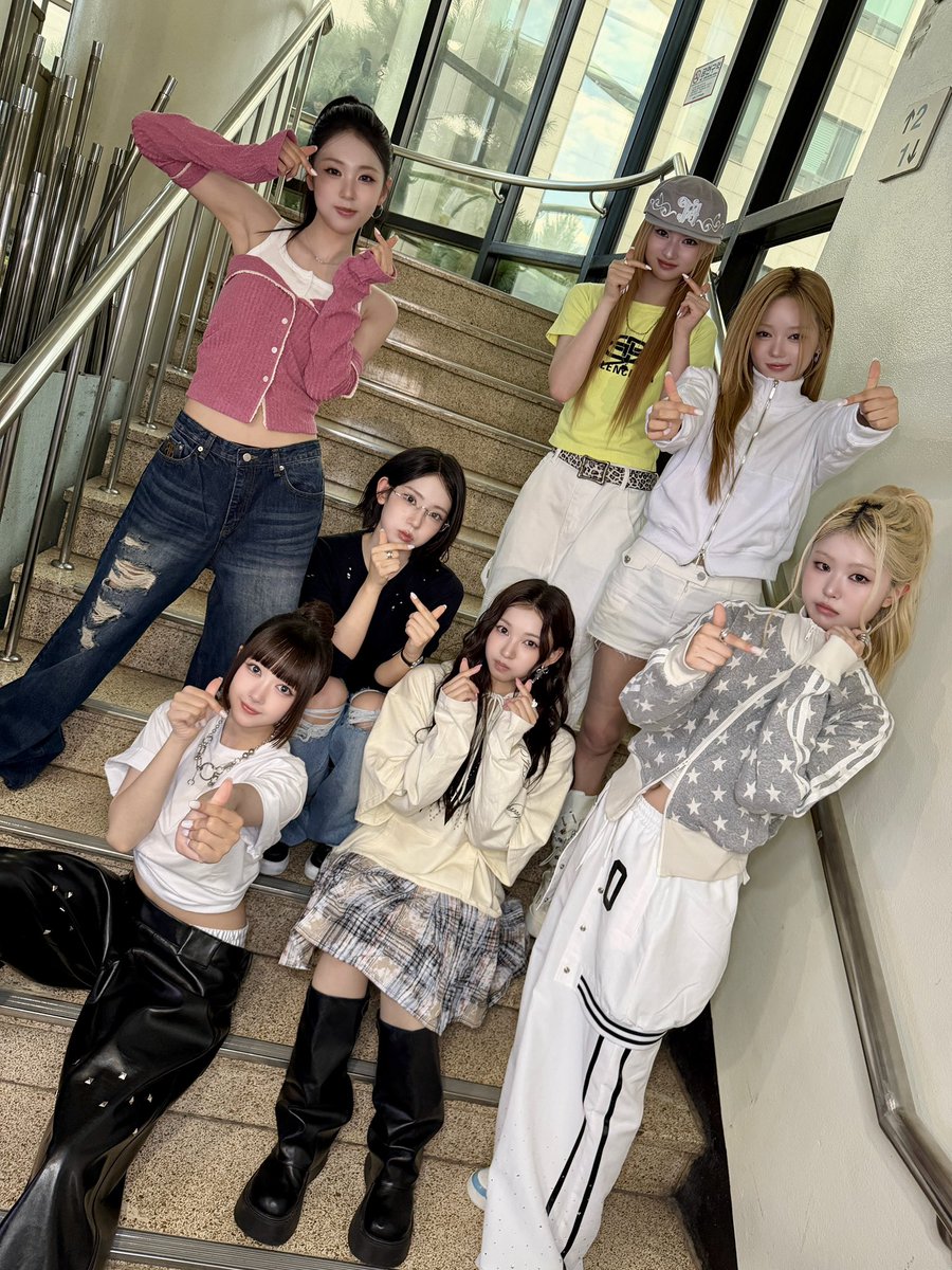 OBD_offcl's tweet photo. #OBDsDAY
260904 #뮤직뱅크

#OURBIRTHDAY #아워벌스데이 #OBD
#OBD_SQUEEZY #SQUEEZY https://t.co/U7GQbM4624