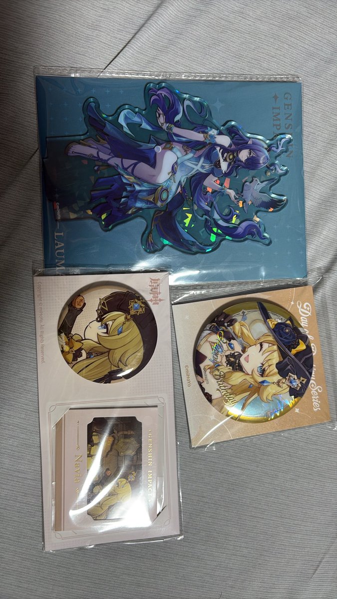 HosimiRinka's tweet photo. 新しいナヴィアのグッズとラウマのアクスタ売ってたから衝動買いしちゃった(´ω` っ)З https://t.co/E0kU5cnxZA