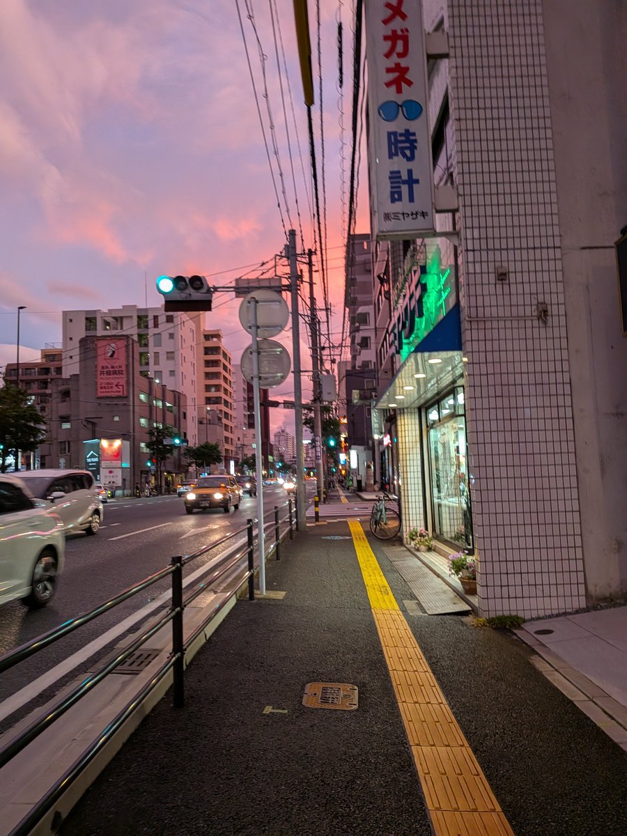 tnz_na's tweet photo. 久々にマジックアワー https://t.co/4yH4z88IxA