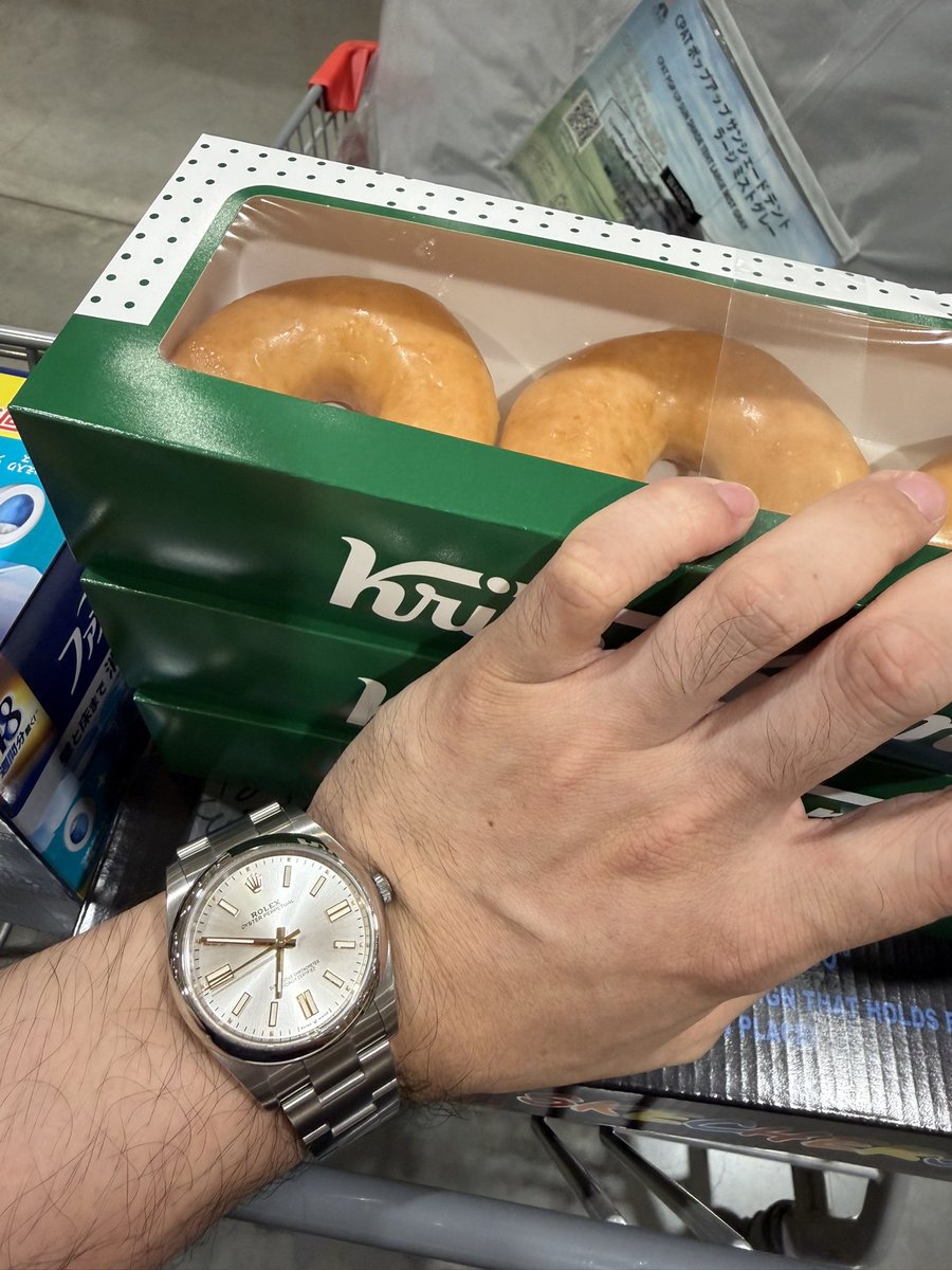 kouphoo's tweet photo. どーなつ買って帰るで🍩 https://t.co/kkCIz1XuO5