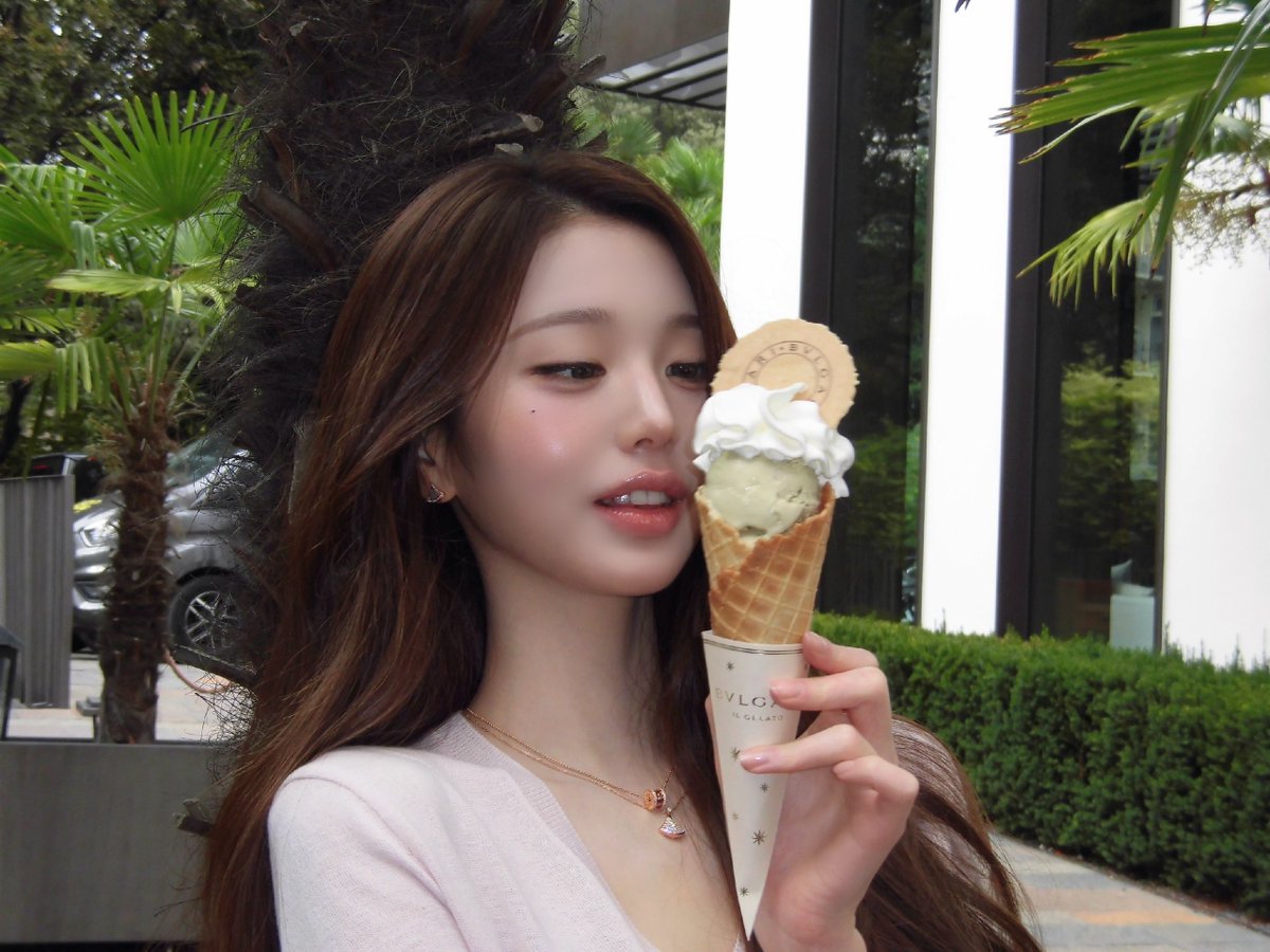 IVEGLOBAL1's tweet photo. [📸] #JANGWONYOUNG Instagram update (5/5) https://t.co/WJFuReu6qO