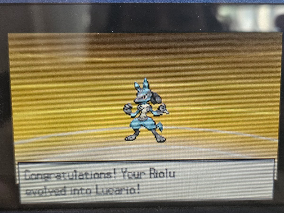 PokeErezMC's tweet photo. First fully evolved member of the team, and one of two level-unkown friendship evolutions! https://t.co/3A9OQ75LVl