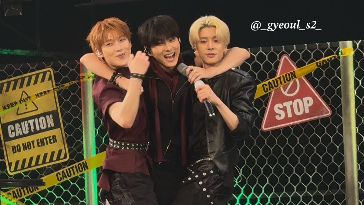 pocketzgallery's tweet photo. jungwon is so happy 😭 https://t.co/AgPlnajCmo