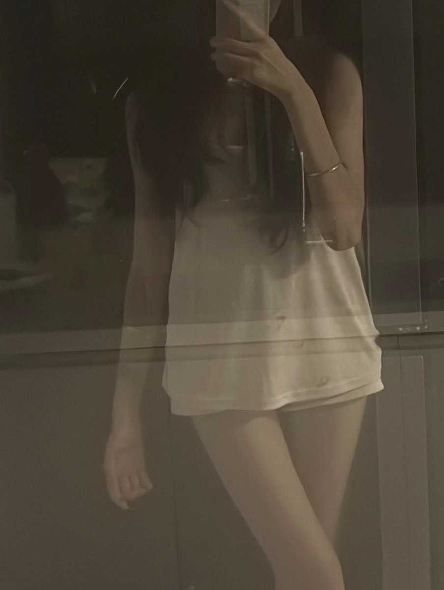 TKKAT0913's tweet photo. 04年女在福州找男（不开玩笑）在线蹲一位能约的男搭子，感觉好的话可以长期！不打扰彼此生活！点赞优先 #女大 #福州 https://t.co/Ybhpb8Imyr