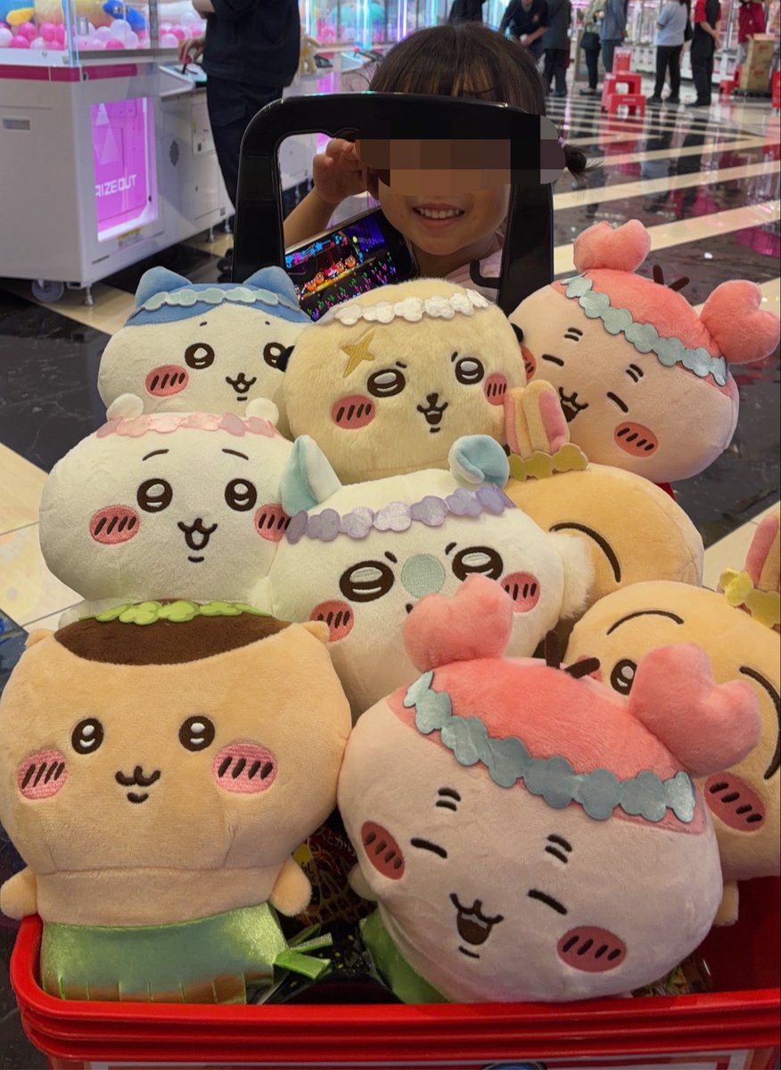 nowood_black's tweet photo. 回遊館寄ってみたらちいかわあってLINEしたらとにかく取れるだけ取ってこいと言われました
平均500円しないぐらいです。 https://t.co/pZKZgyWn6I