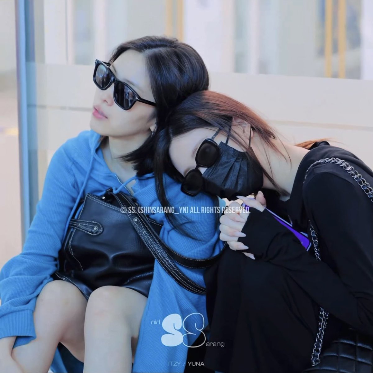 ryunaverse_'s tweet photo. 나도 선글라스 줘 https://t.co/N9QCP4Jj7A