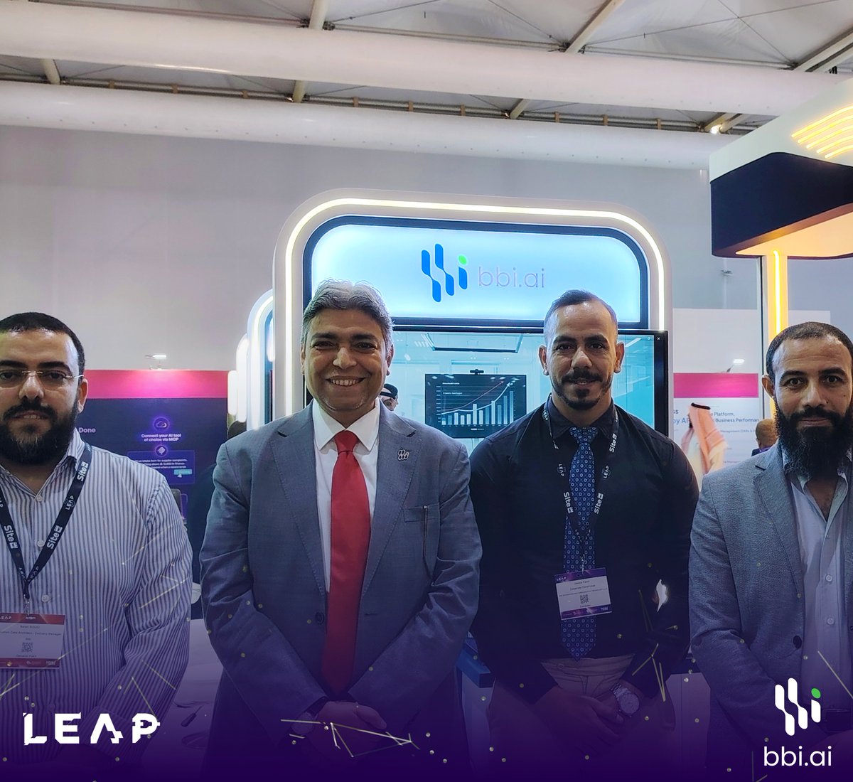 BBI_Consultancy's tweet photo. يختتم #LEAP2026 أربعة أيام من الأفكار والابتكار والتجارب المميزة.

تفخر بي بي آي بمشارك��ها في هذا الحدث العالمي، وما أتاحه من فرص للتواصل وتبادل الخبرات حول مستقبل البيانات والذكاء الاصطناعي.

انتهت الفعاليات، ويستمر الإبتكار و البناء لمستقبل أفضل.

#بي_بي_آي #LEAP5 #LEAP26 https://t.co/0kiGbkkIlM